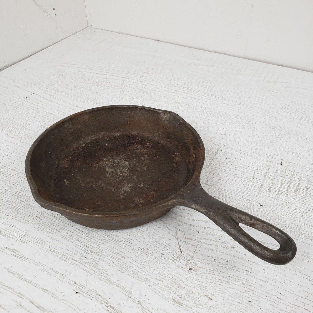 Vintage Lodge 3SK Cast Iron Skillet 6.5 Inch Made in USA Small Frying Pan